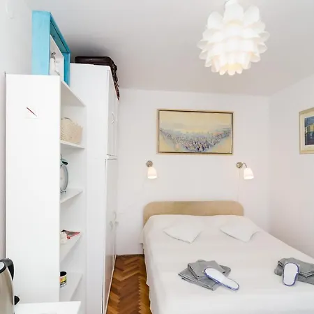 Guest house White Wave 3*