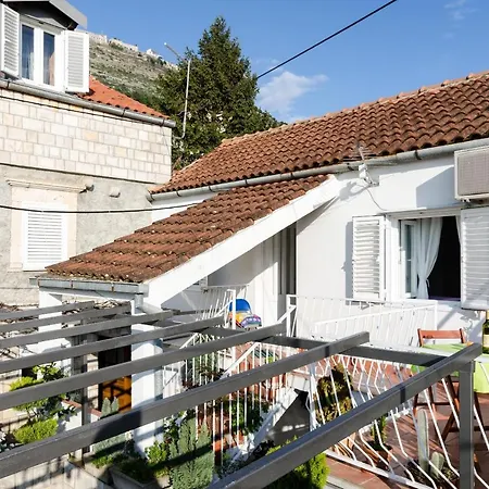 בית הארחה White Wave דוברובניק