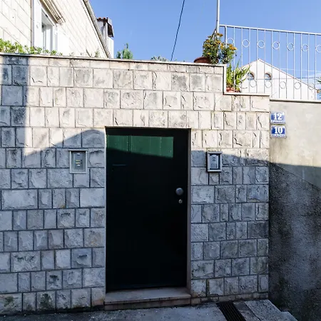 White Wave 3* 杜布罗夫尼克